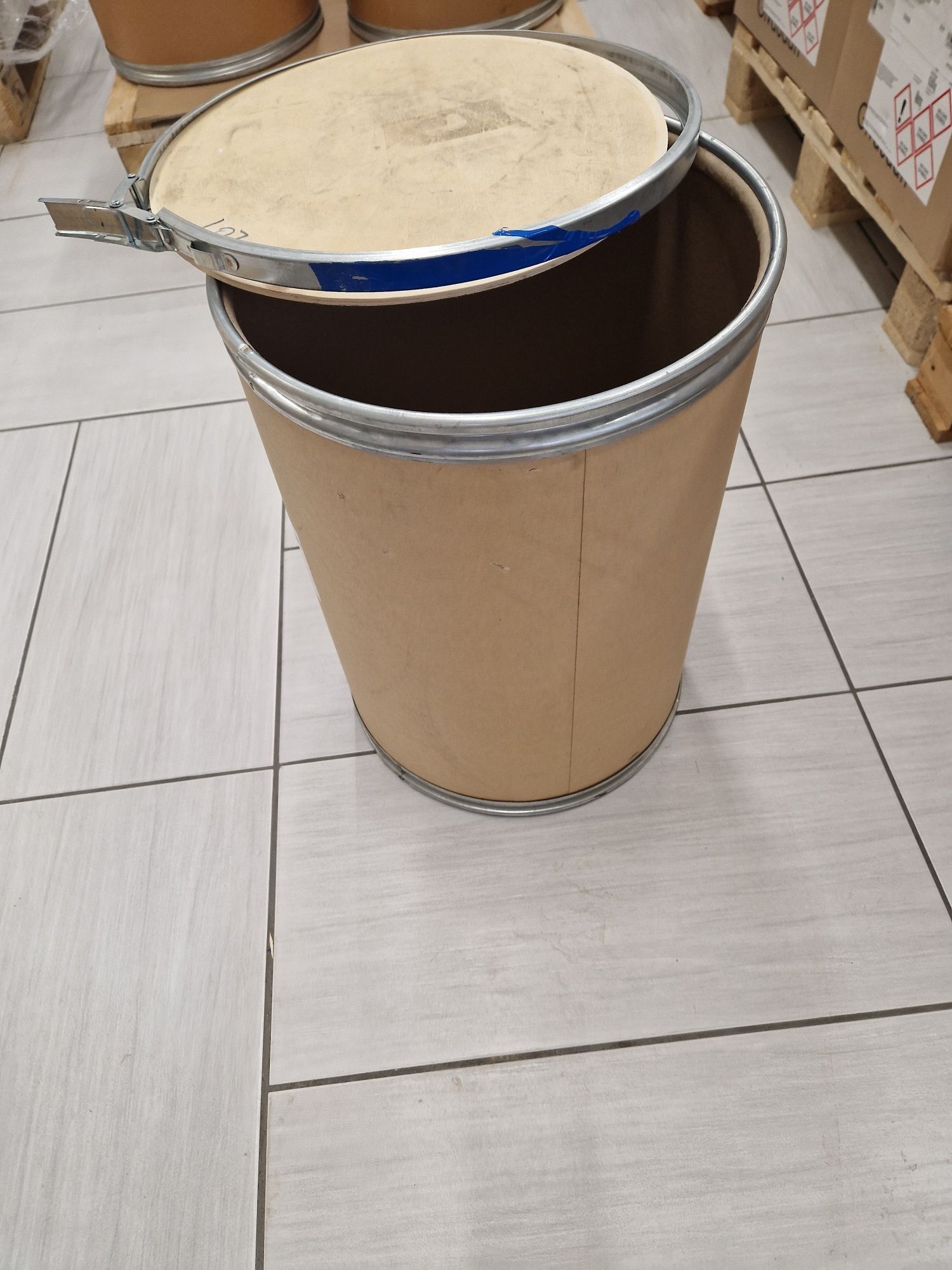 Beczki tekturowe z obejmą beczka tekturowa