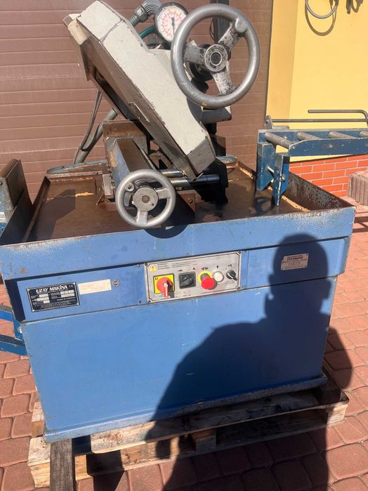 Piła, przecinarka taśmowa do metalu UZAY MAKINA 220 DG