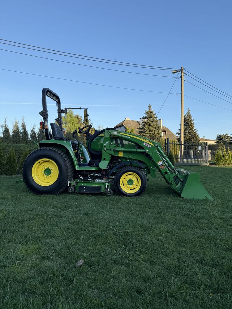 John Deere 3038r