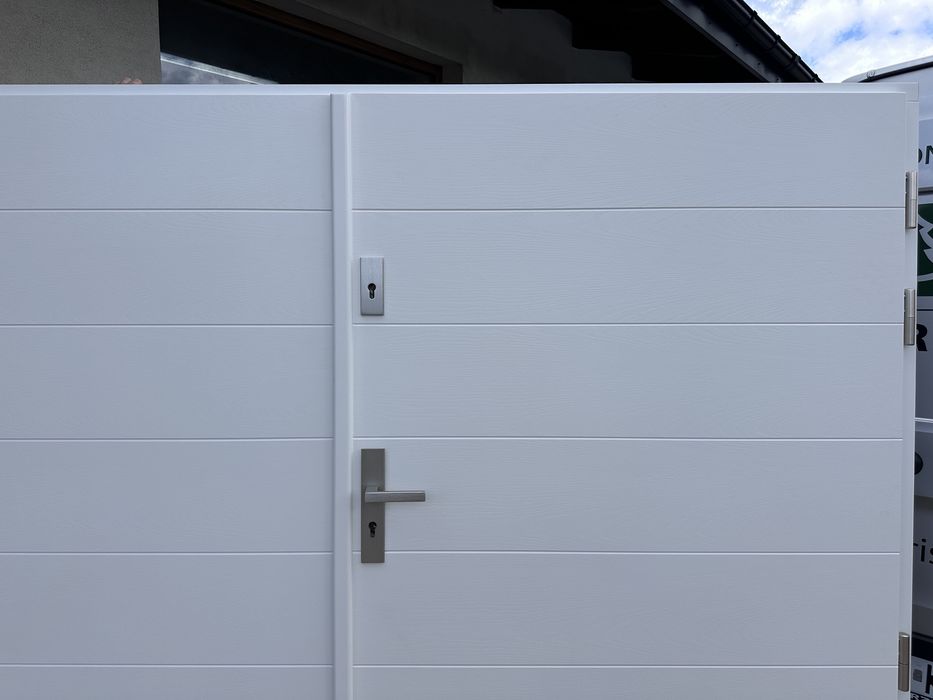 Drzwi zewnętrzne OD RĘKI drewniane garażowe białe cała Polska i Ue