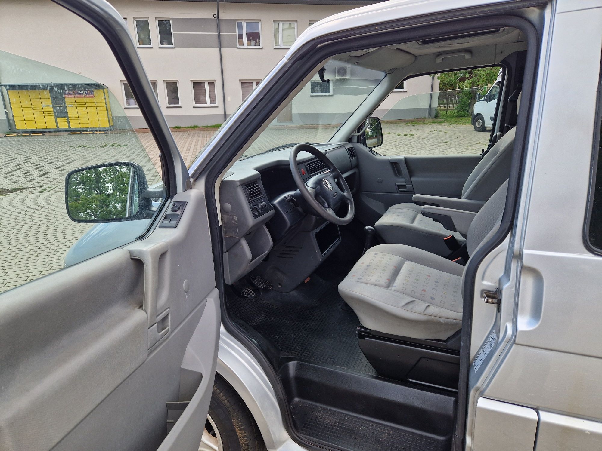 Volkswagen Transporter T4 2 5TDI  102KM  2001r Brygadówka 5-osobowy !!