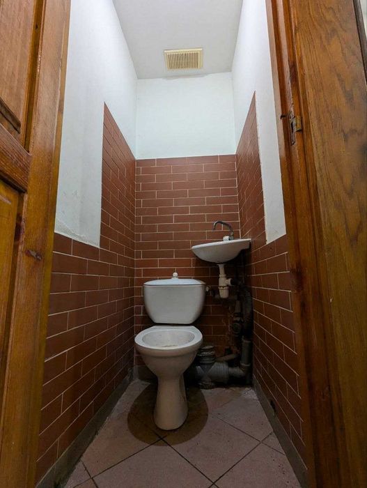 Продам комерційне приміщення Соборна, центр (22 м.кв.)