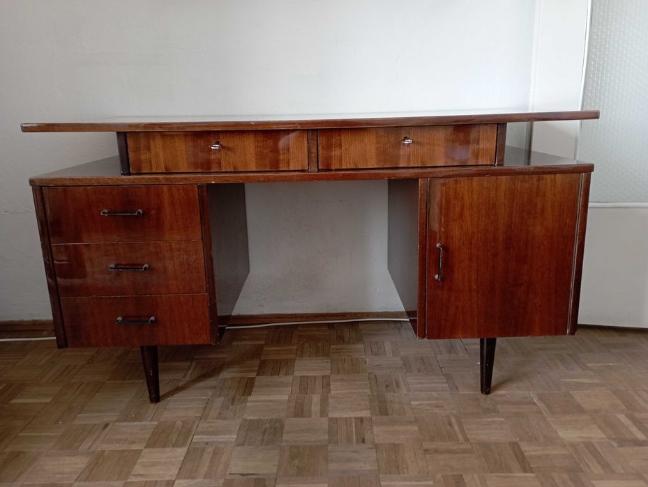 Biurko z szufladami PRL