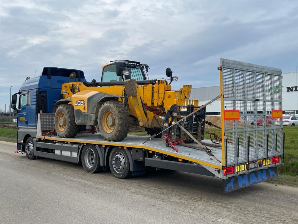 Pomoc Drogowa S8 Holowanie Transport Auto Pomoc Laweta 24/7