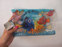 estojo á procura do nemo