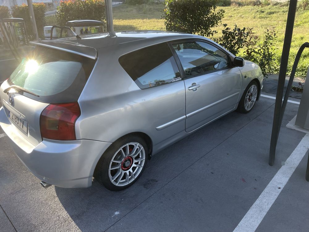 Toyota Corolla 1.6 VVT-i – 3 Portas