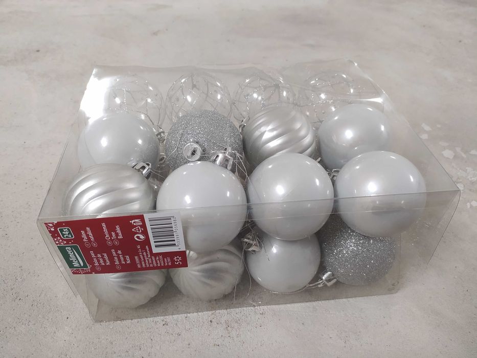 Enfeites Natal - 24 bolas prateadas
