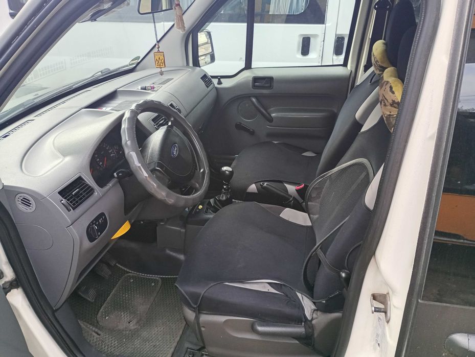 Ford Connect 1.8 tdci 2003 потребує ремонту ТНВД