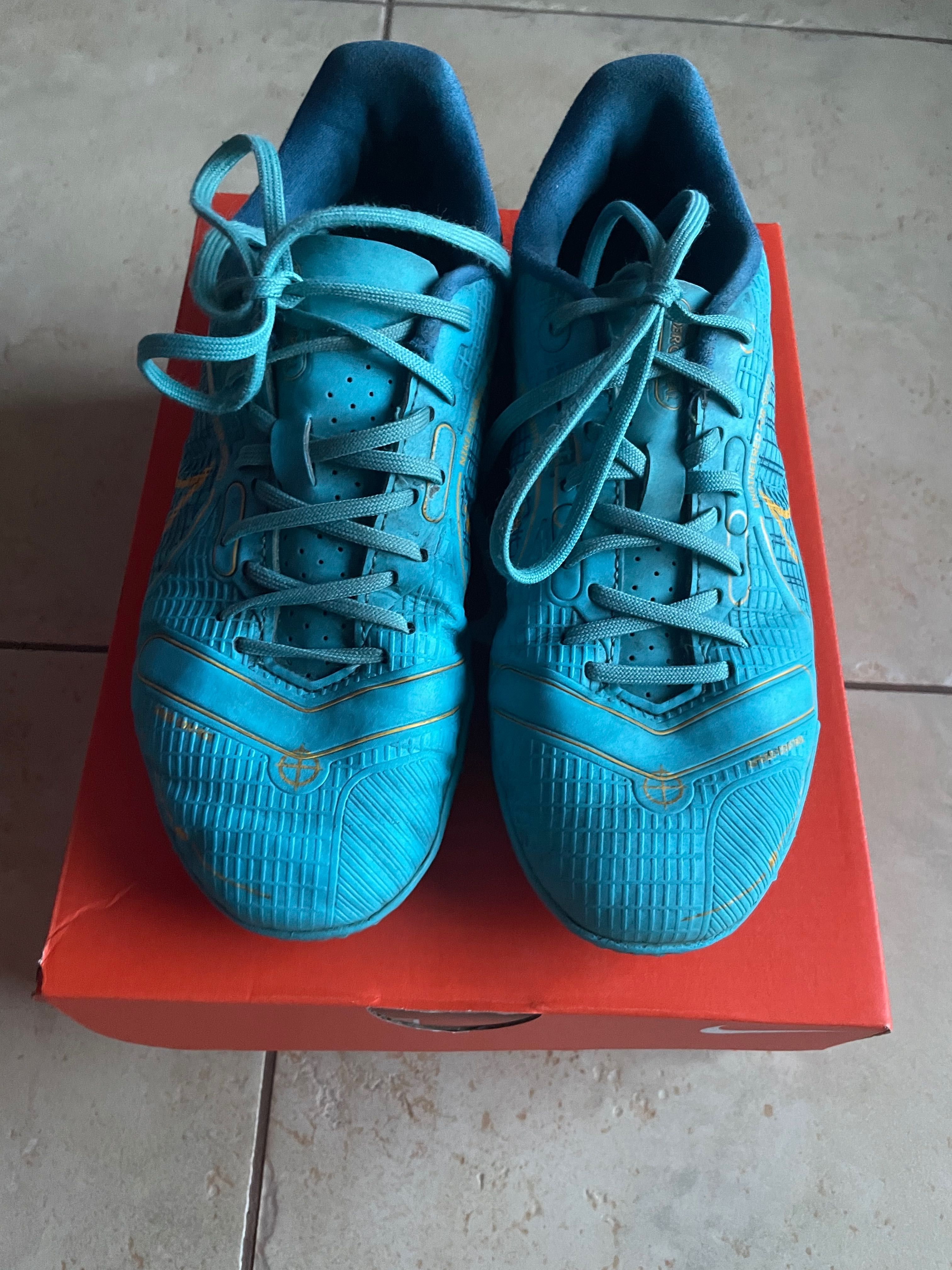 Buty piłkarskie Nike Mercurial Vapor 14 Academy TF rozmiar 33,5 orlik