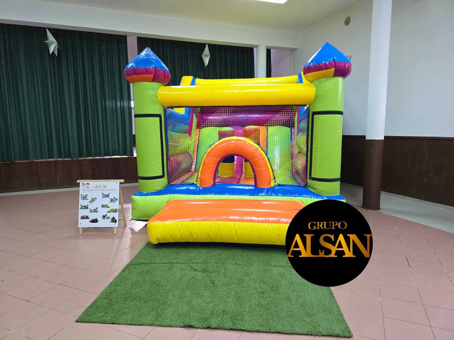 Mascotes e insufláveis