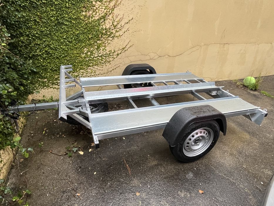 Atrelado 1, 2 ou 3 motos ou moto 4