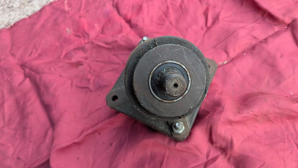 редуктор вигрузного шнека, кутовий