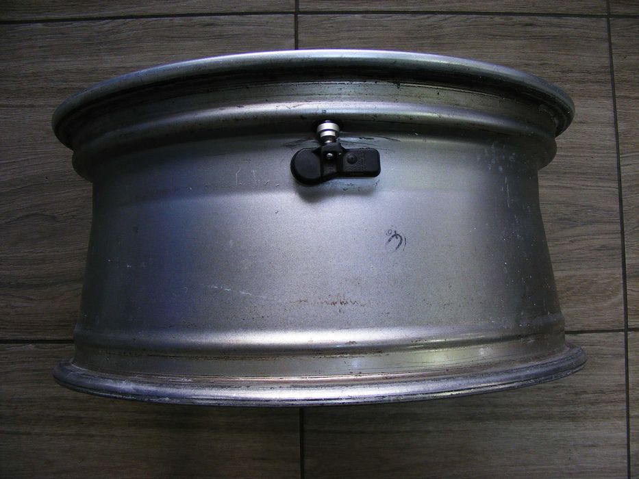 Диски R17 VW Passat Golf Touran Skoda A5 A7 Superb Seat Altea 5/112