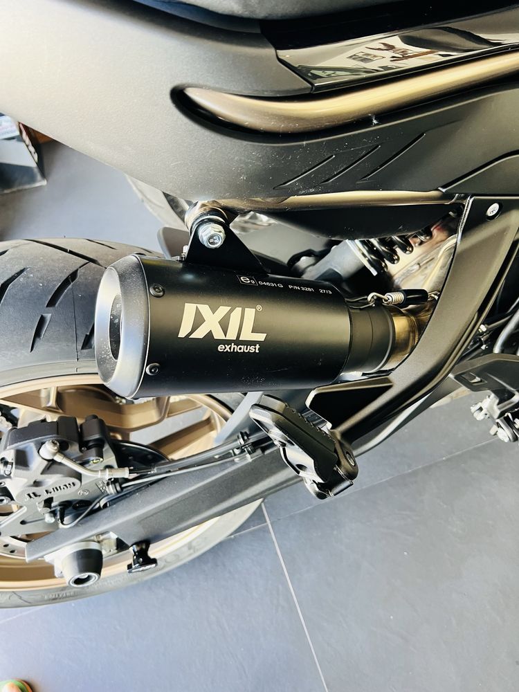 Vendo Moto CF 800NK.