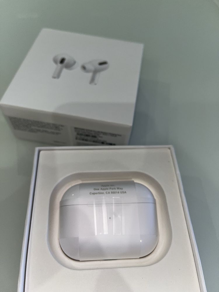 Air Pods PRO навушники