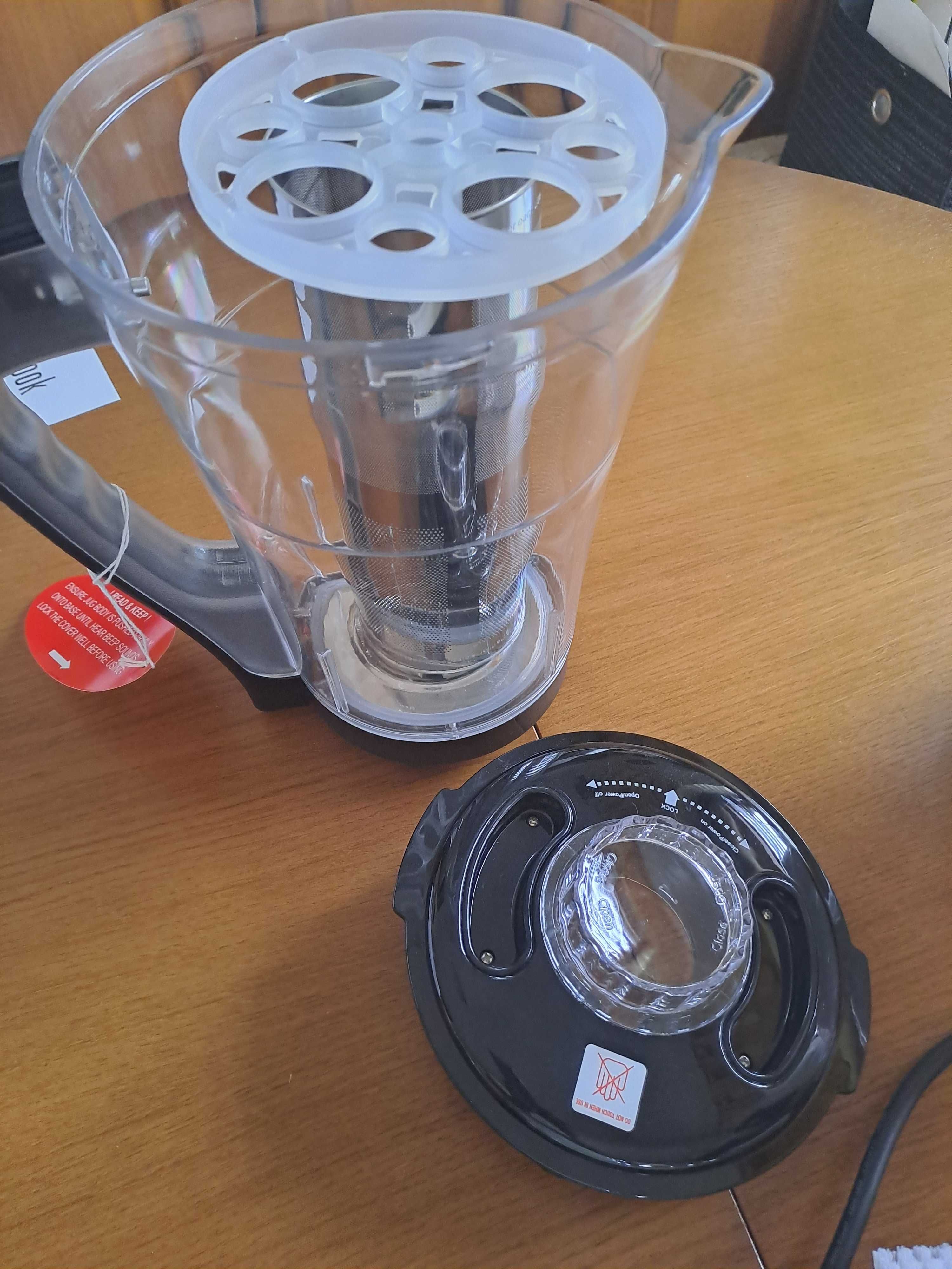 robot kuchenny z funkcją gotowania