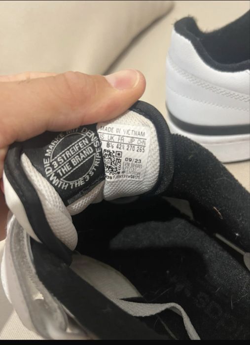 Tenis Adidas com pouco uso