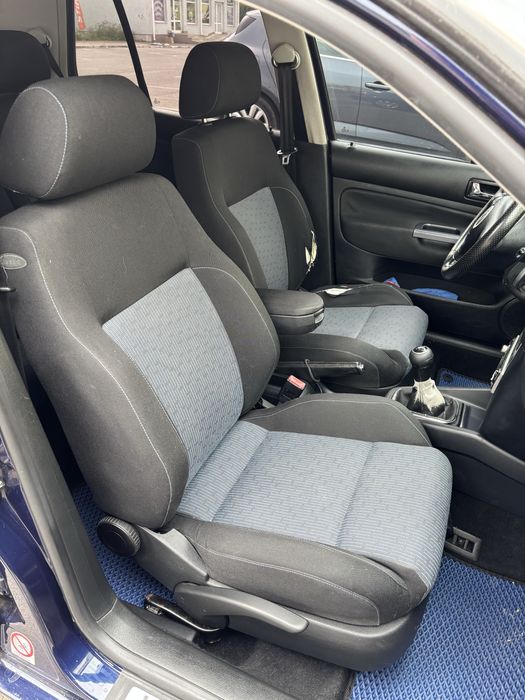 Продам авто Volkswagen Golf 4