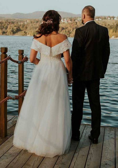 Suknia ślubna hiszpanka koronki glamour