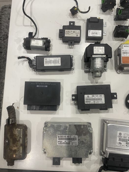 VW Phaeton 2005r. / 3,2benzyna / kolor LR9V / sprzedam na części