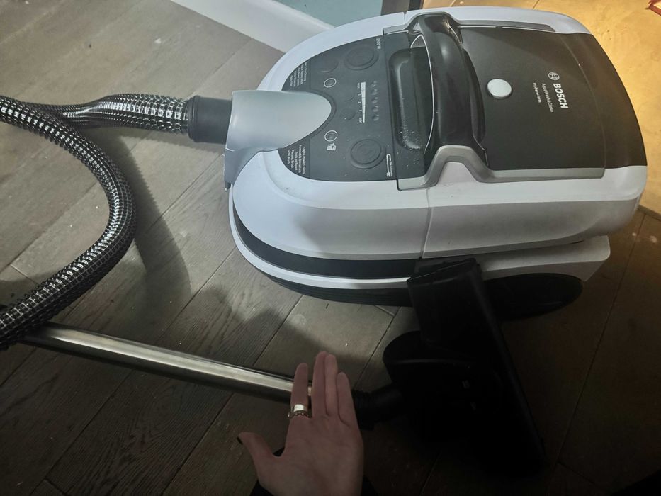 Odkurzacz piorący BOSH