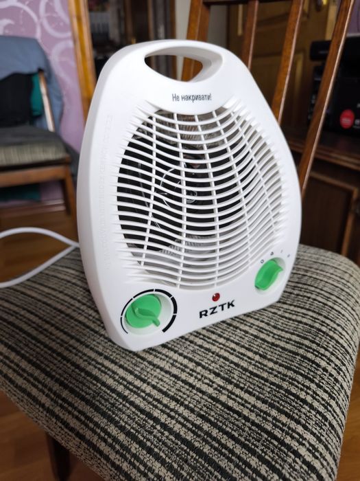 Тепловентилятор RZTK FH 1820H