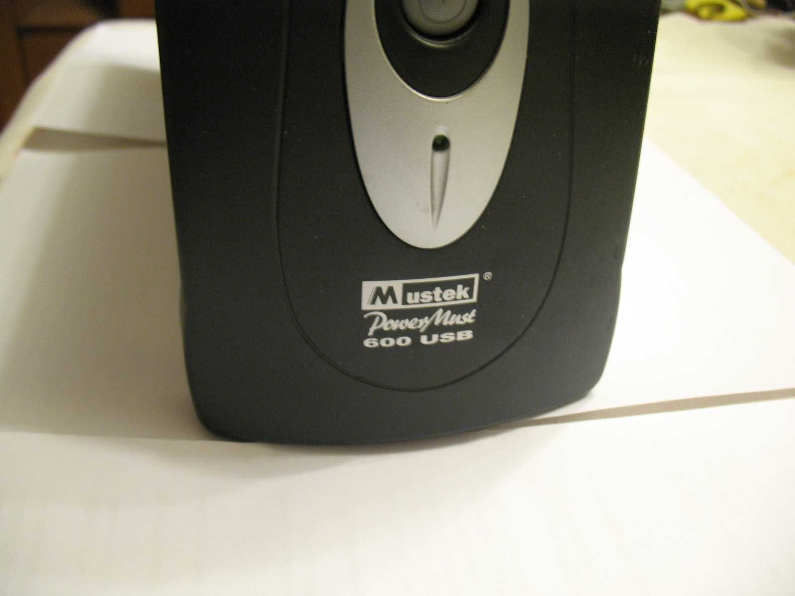 Блок бесперебойного питанияPower Must 600 USB