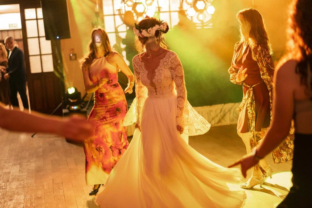 Suknia ślubna BOHO rozmiar XS-S piękna długa muślinowa koronka