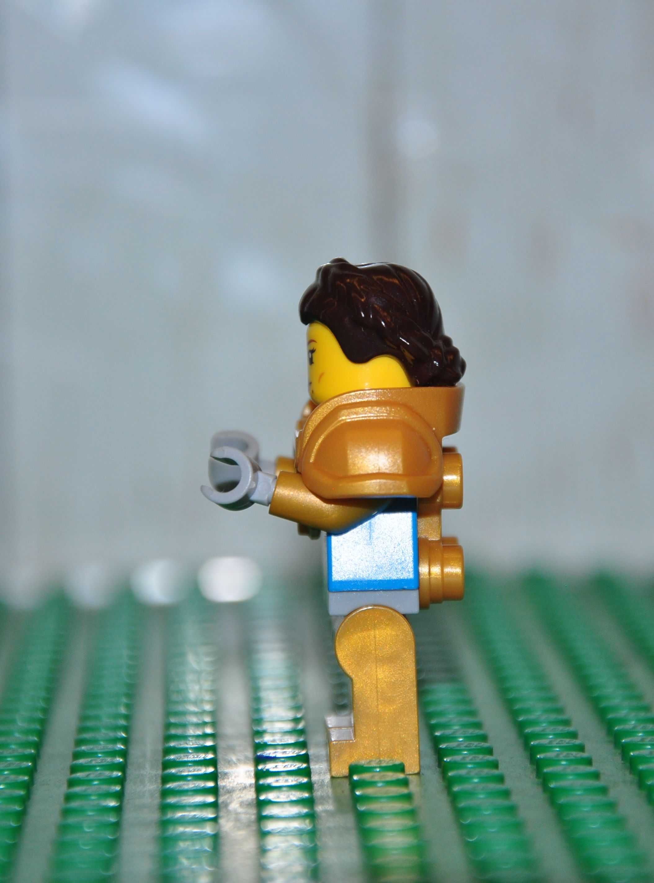 F1044. Figurka LEGO Nexo Knights - nex066 Queen Halbert