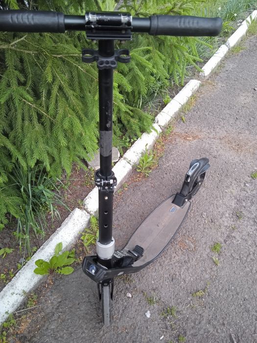 Продам самокат дитячий