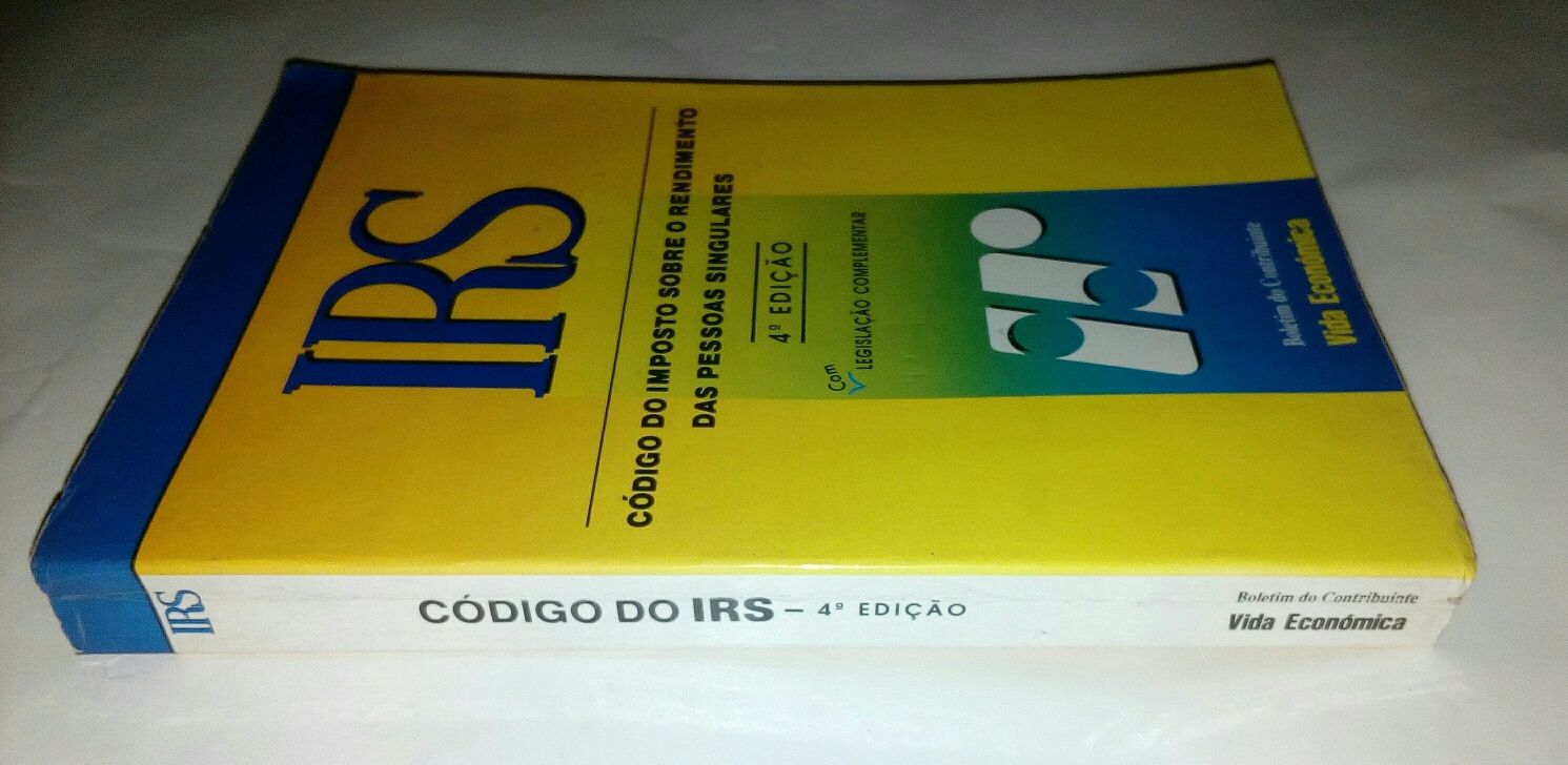 Lote livros técnicos da área de Economia, Contabilidade e Fiscalidade