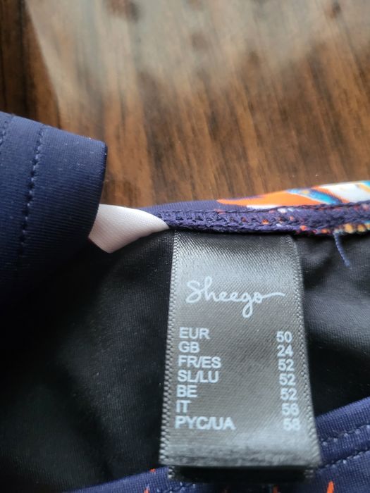 Продам жіночий купальник.