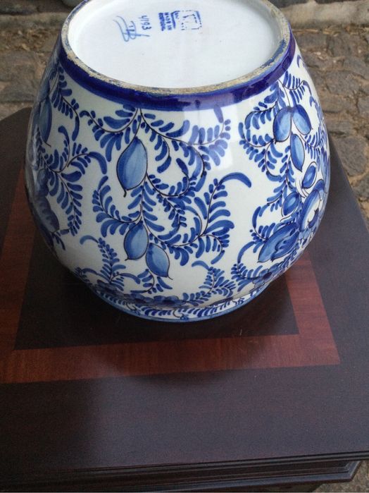 Cachepot Viúva Lamego Jorge Barradas Assinado 22 cm