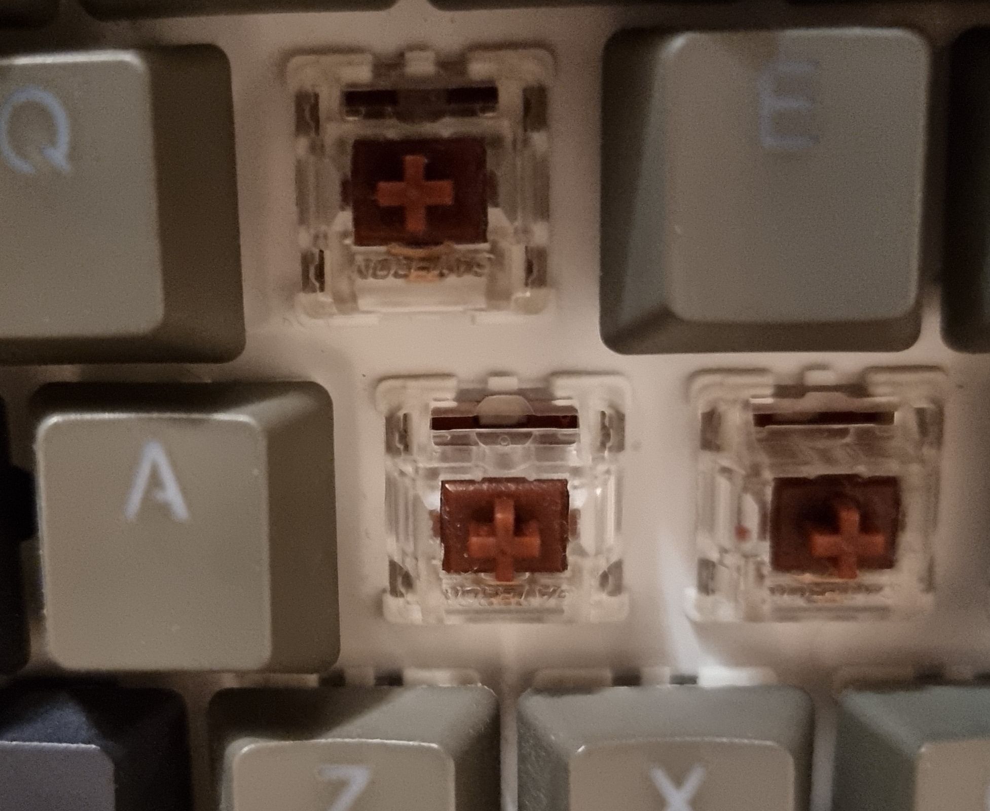 Клавиатура RGB 84 gateron brown tactile hot swap механическая