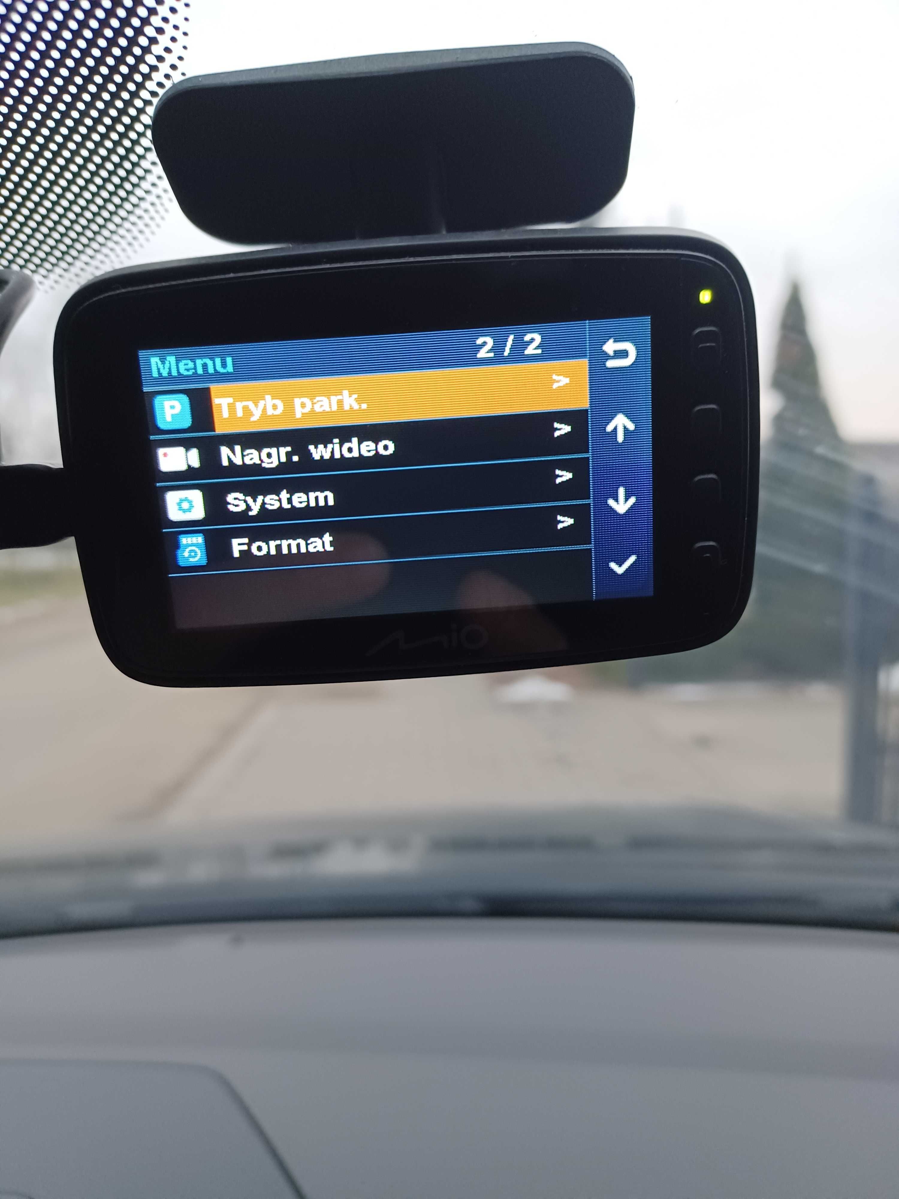 Sprzedam wideorejestrator Mio MiVue 812