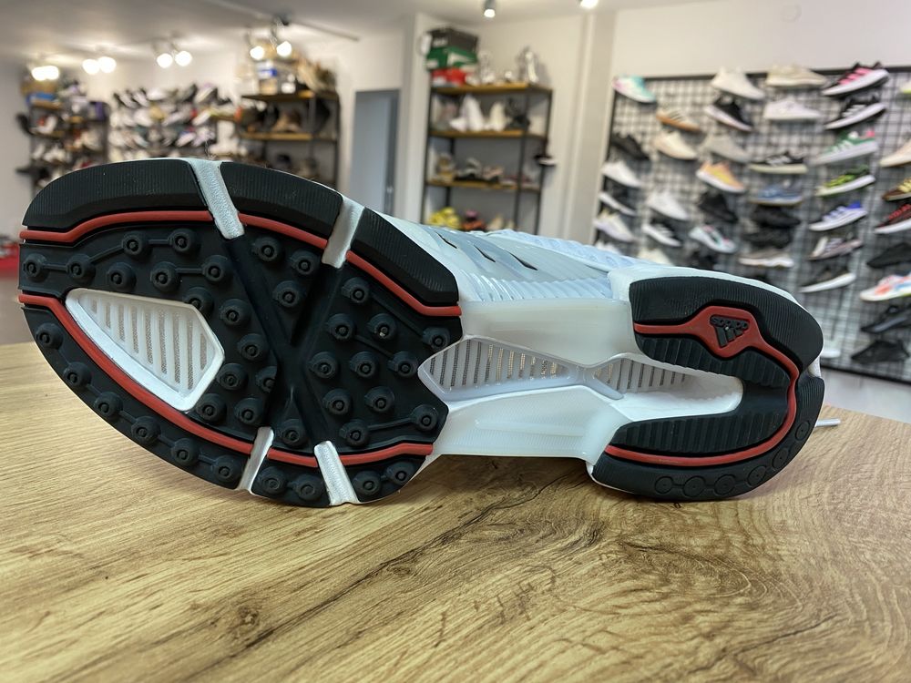 р.40,5  кросівки Adidas Climacool
