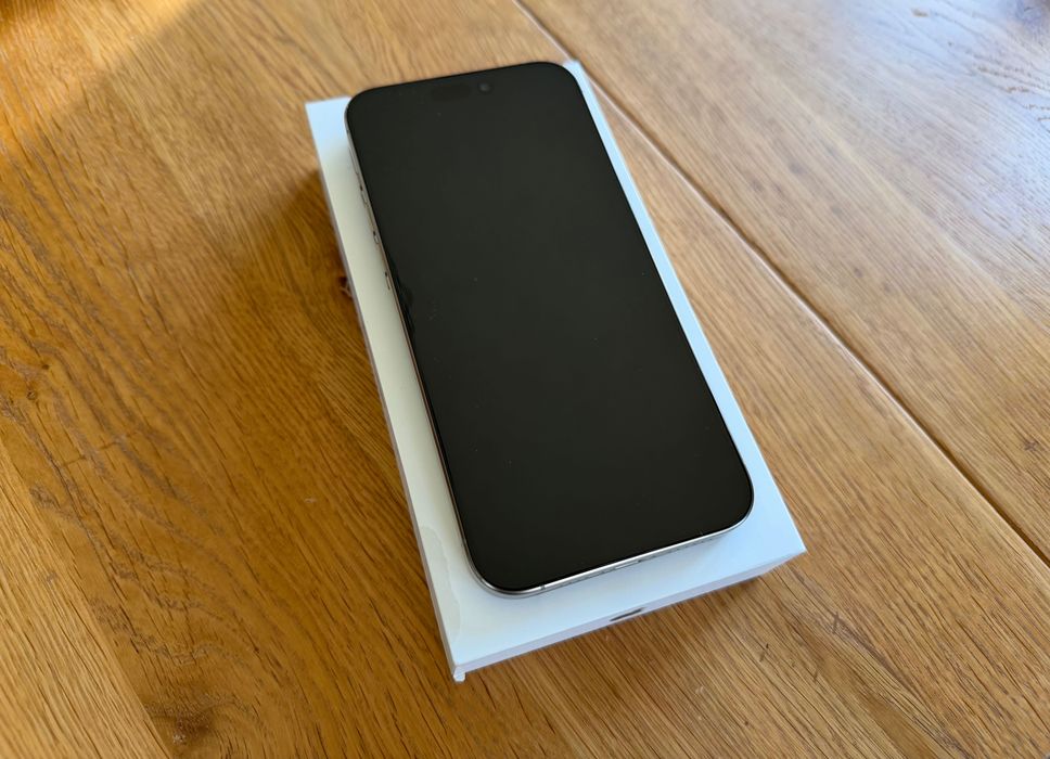 iPhone 15 pro max titanium jak NOWY + 4 etui apple