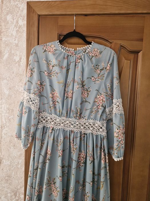 Продам жіночу  сукню