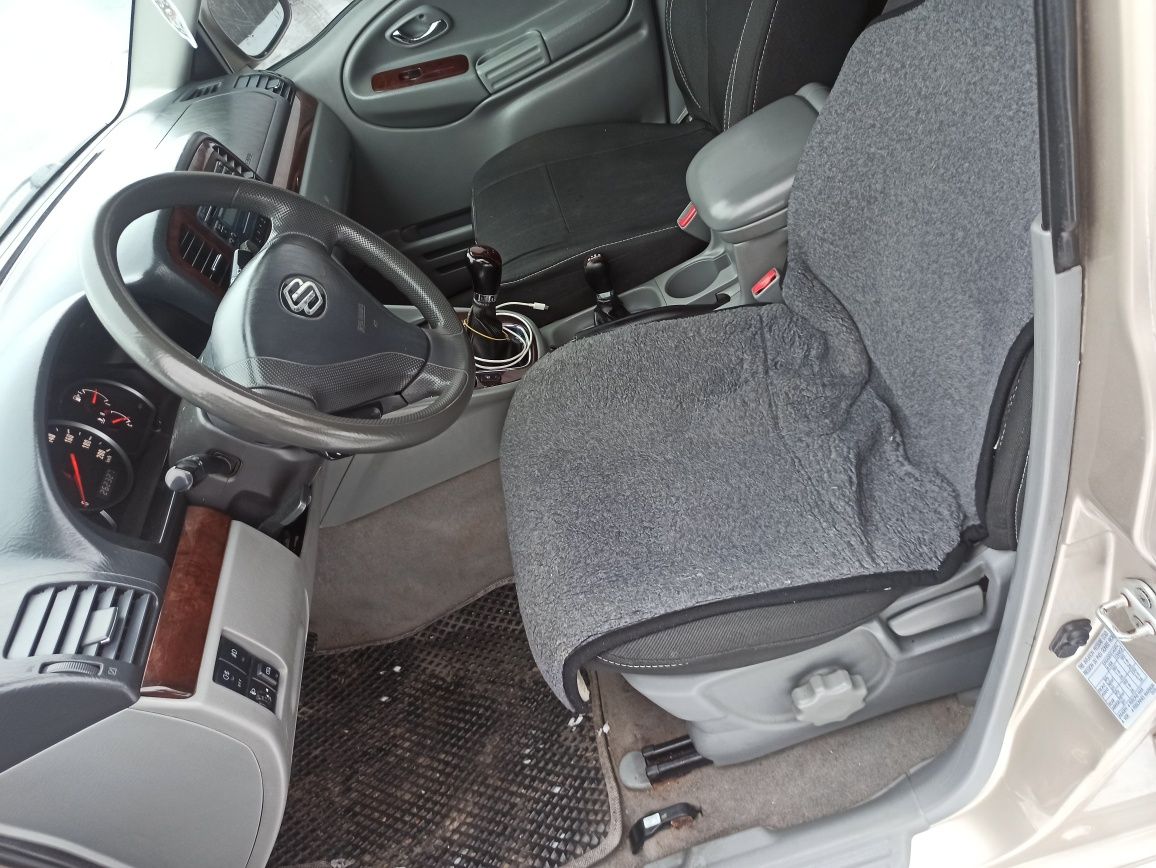 Продам свою Suzuki Grand Vitara XL7