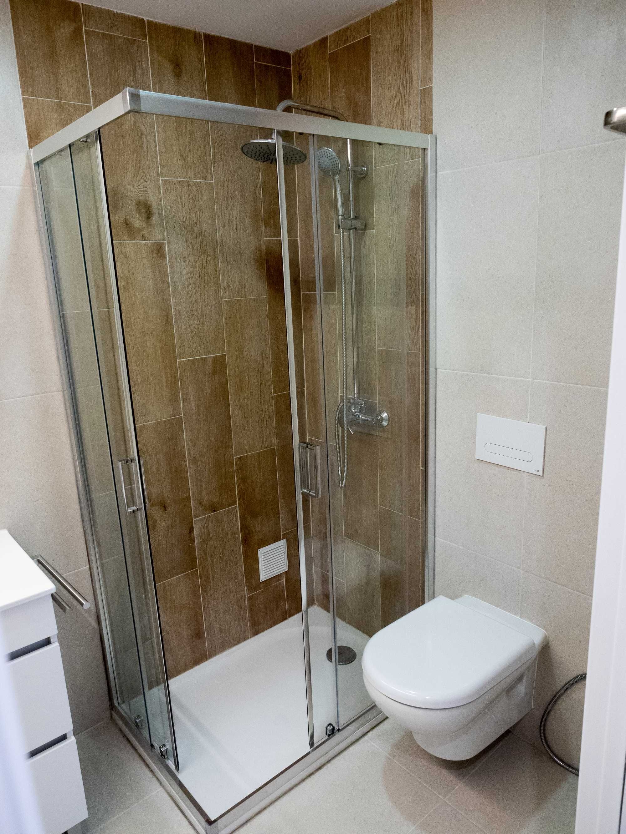 Quarto para estudante feminina – 11 m² com A/C! – Moscavide