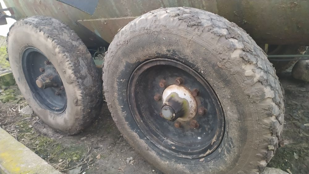 Osie tandem oś koła przyczepy beczkowozu beczki wózek wywrotki