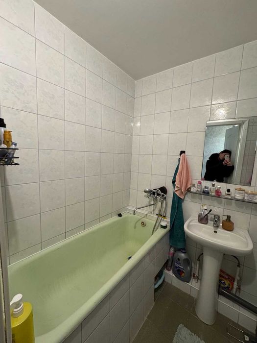 Продаж 2 к квартири Ракове косметичний ремонт з меблями