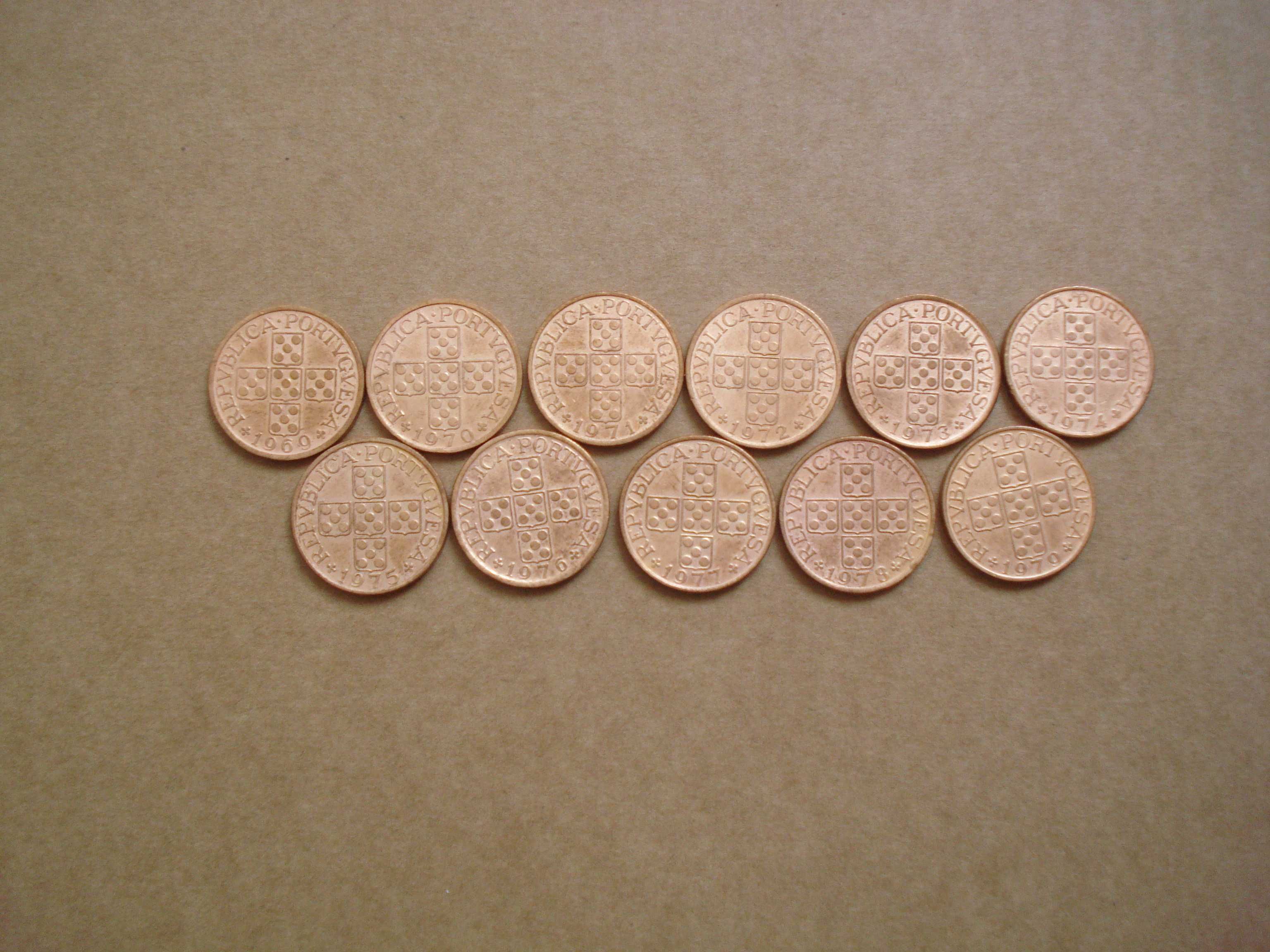 Moedas de 1 Escudo em bronze