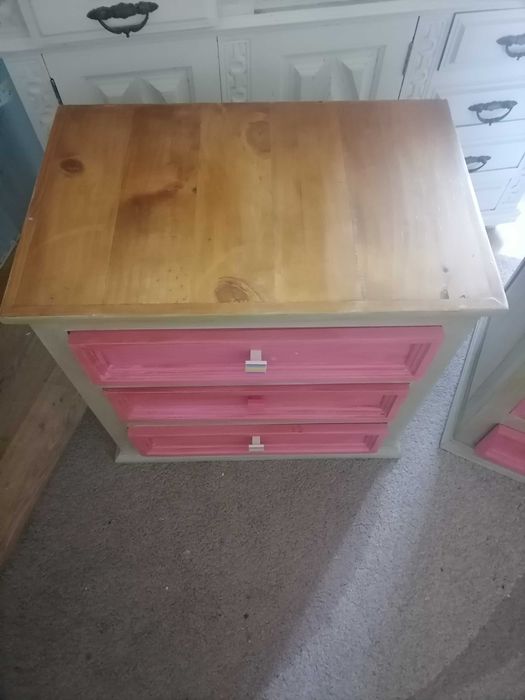 Banquinhas de cabeceira (móvel mexicana)