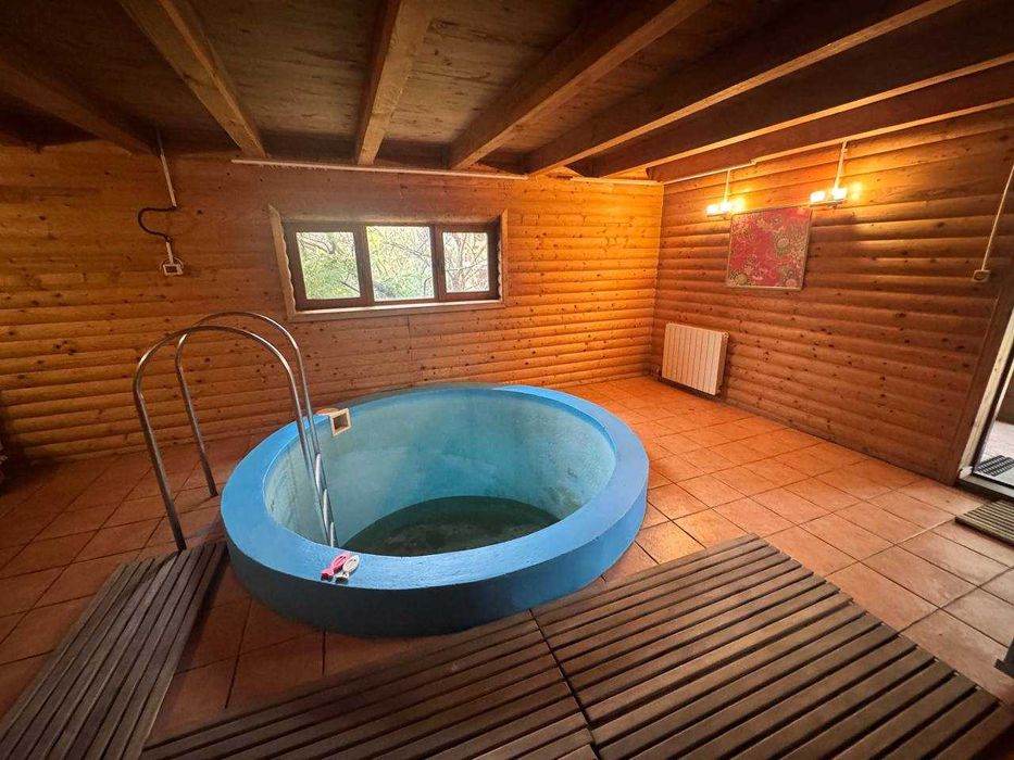 Оренда будинку з басейном та бомбосховищем / Ходосівка