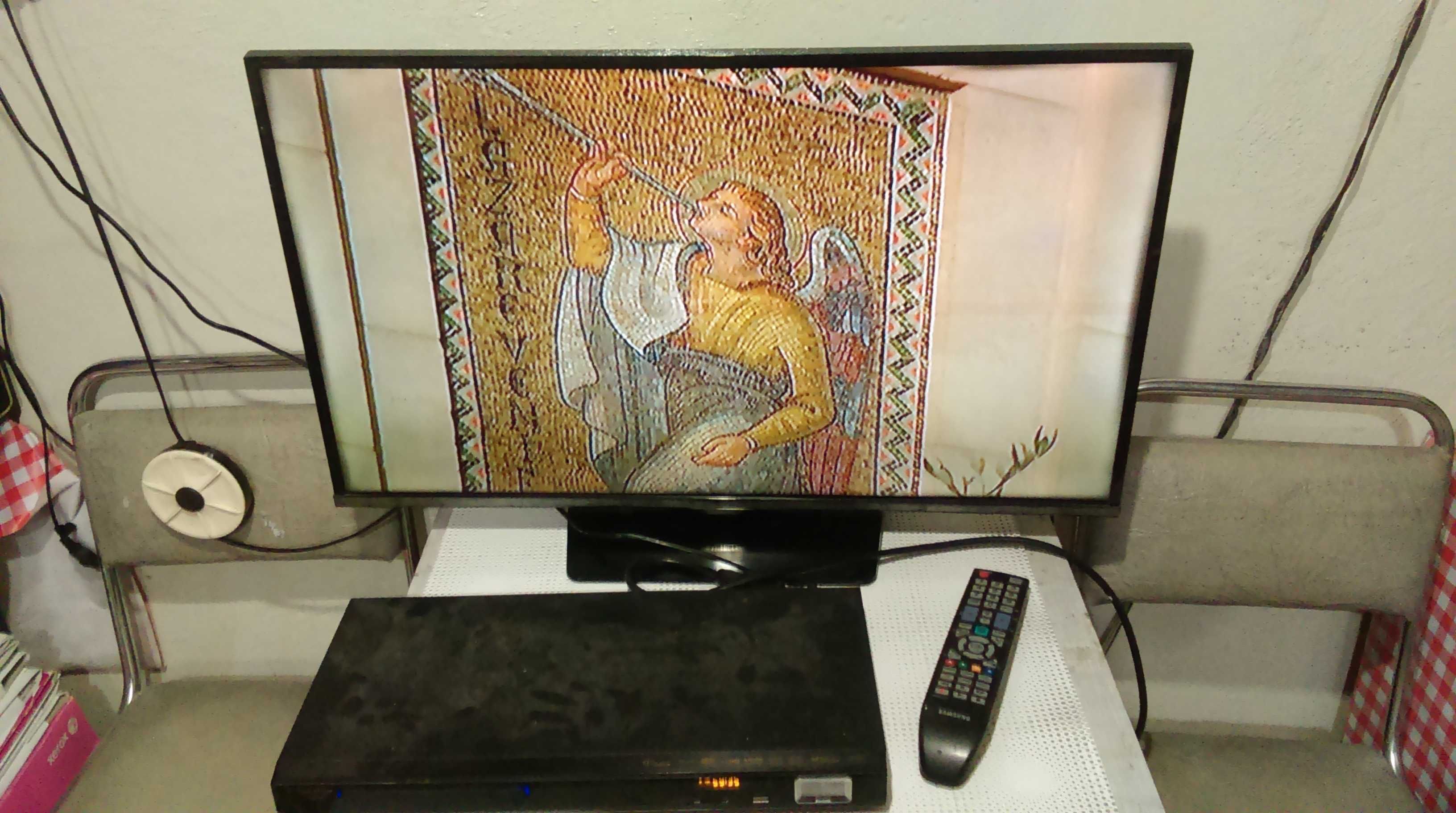 telewizor led samsung 32 cale sprawny UEH5000AW