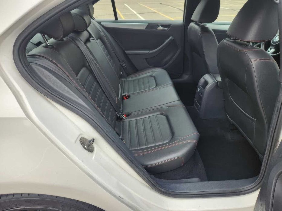 Volkswagen Jetta GLI Autobahn      2014