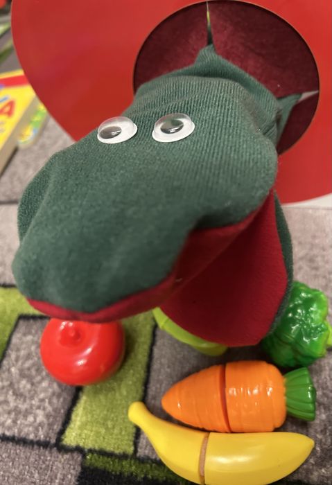 Дерев'яні вкладиші, ігри, шнурівки