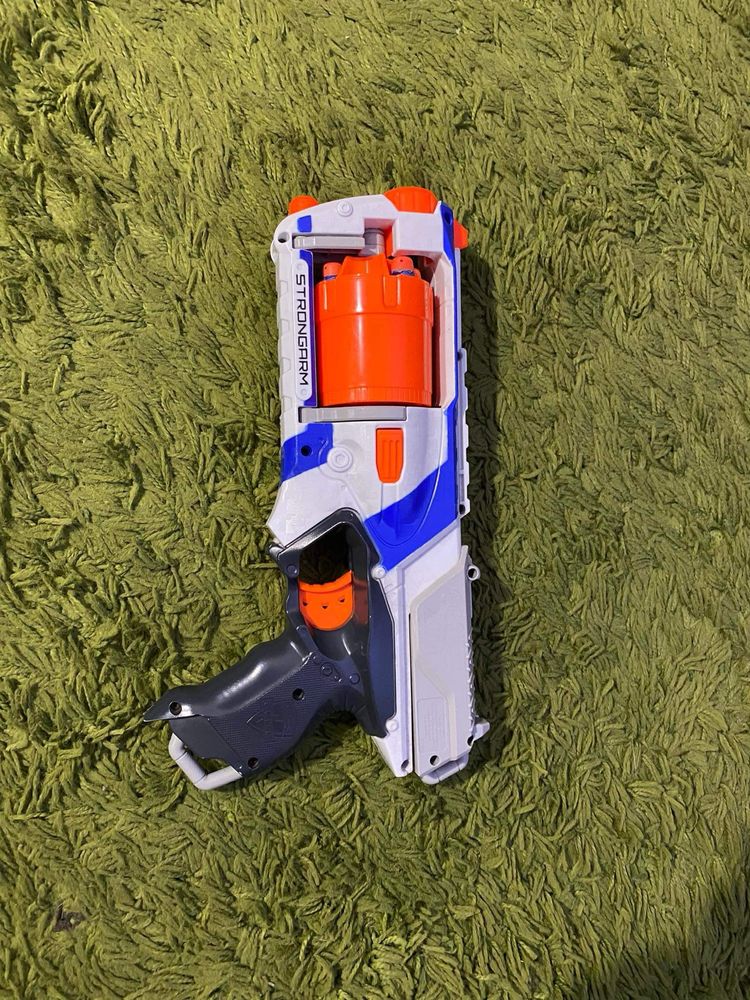 Nerf Elite Strongarm