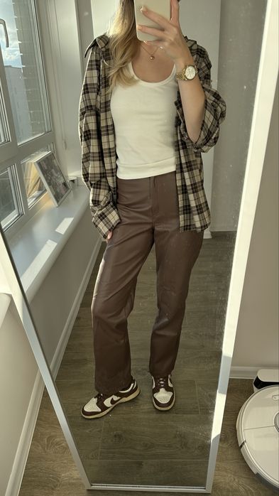 Коричневі шкіряні штани від 19 \ nineteen store